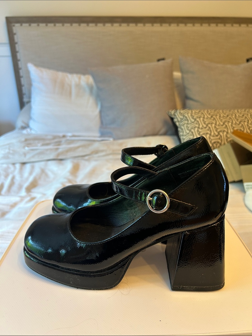 Steve Madden Black Patent Mary Jane Pumps - Picture 4 of 4